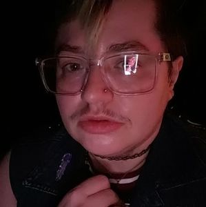 Meet your Posher, Logan